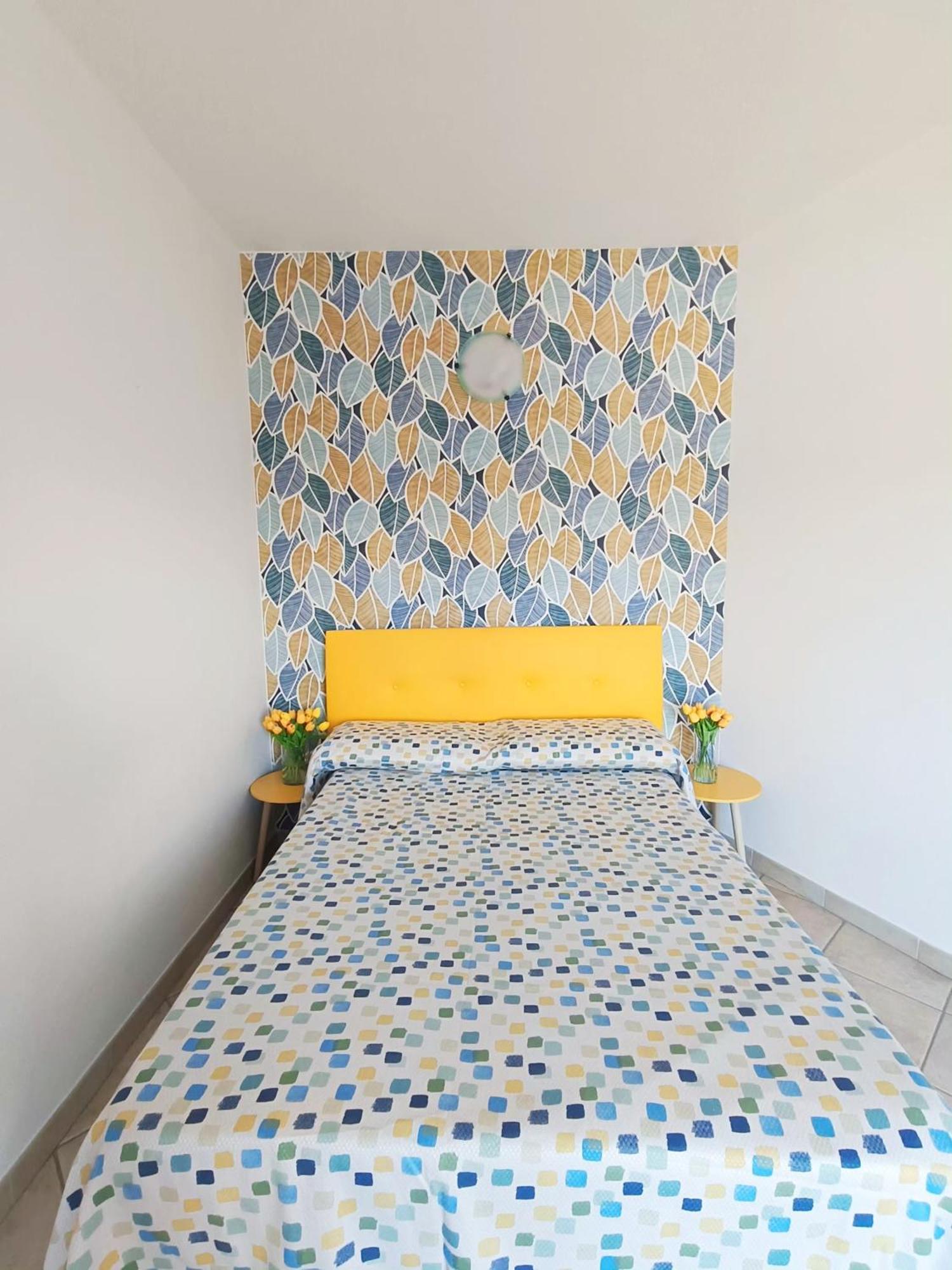 Affittacamere Center Room ตอร์โตลี ภายนอก รูปภาพ